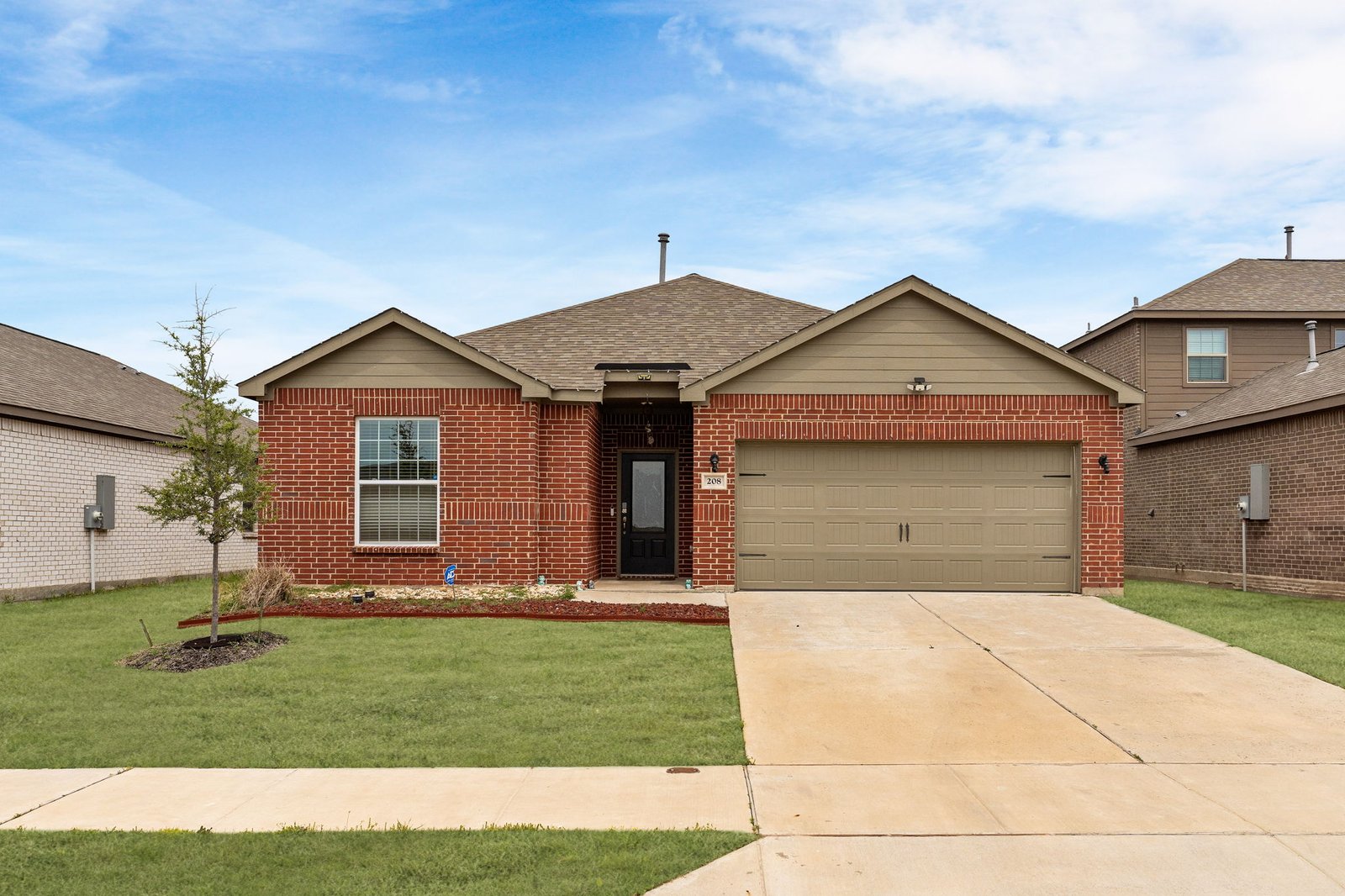 2-web-or-mls-208-emma-dr